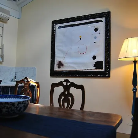 Residenza Palazzo Visdomini بيتراسانتا