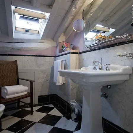Residenza Palazzo Visdomini فندق مبيت وإفطار