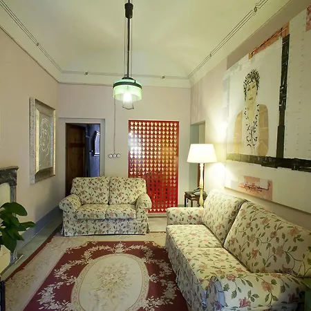 Residenza Palazzo Visdomini Bed & Breakfast 5*