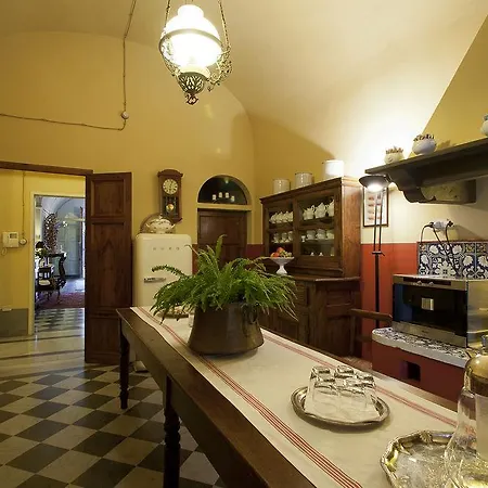 Residenza Palazzo Visdomini 5* Pietrasanta