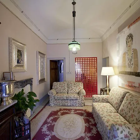 Residenza Palazzo Visdomini 5*