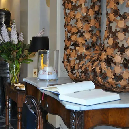 Couette-café Residenza Palazzo Visdomini 5*